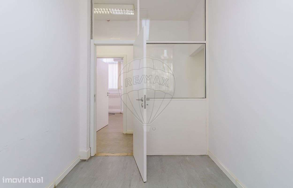 Escritório  para arrendamento - Grande imagem: 4/19