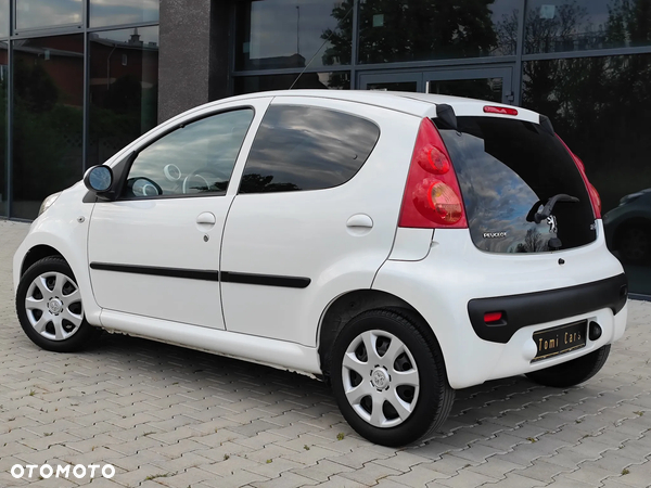 Peugeot 107 1.0 Urban Move - 28