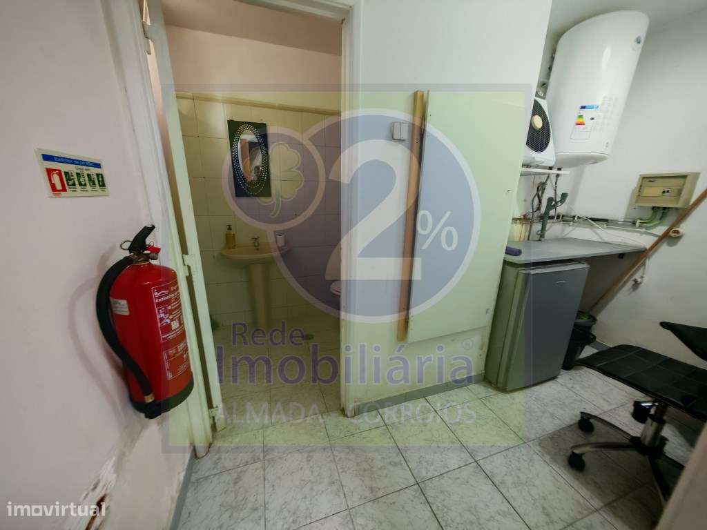 Loja Cacilhas bem localizada - Grande imagem: 5/12