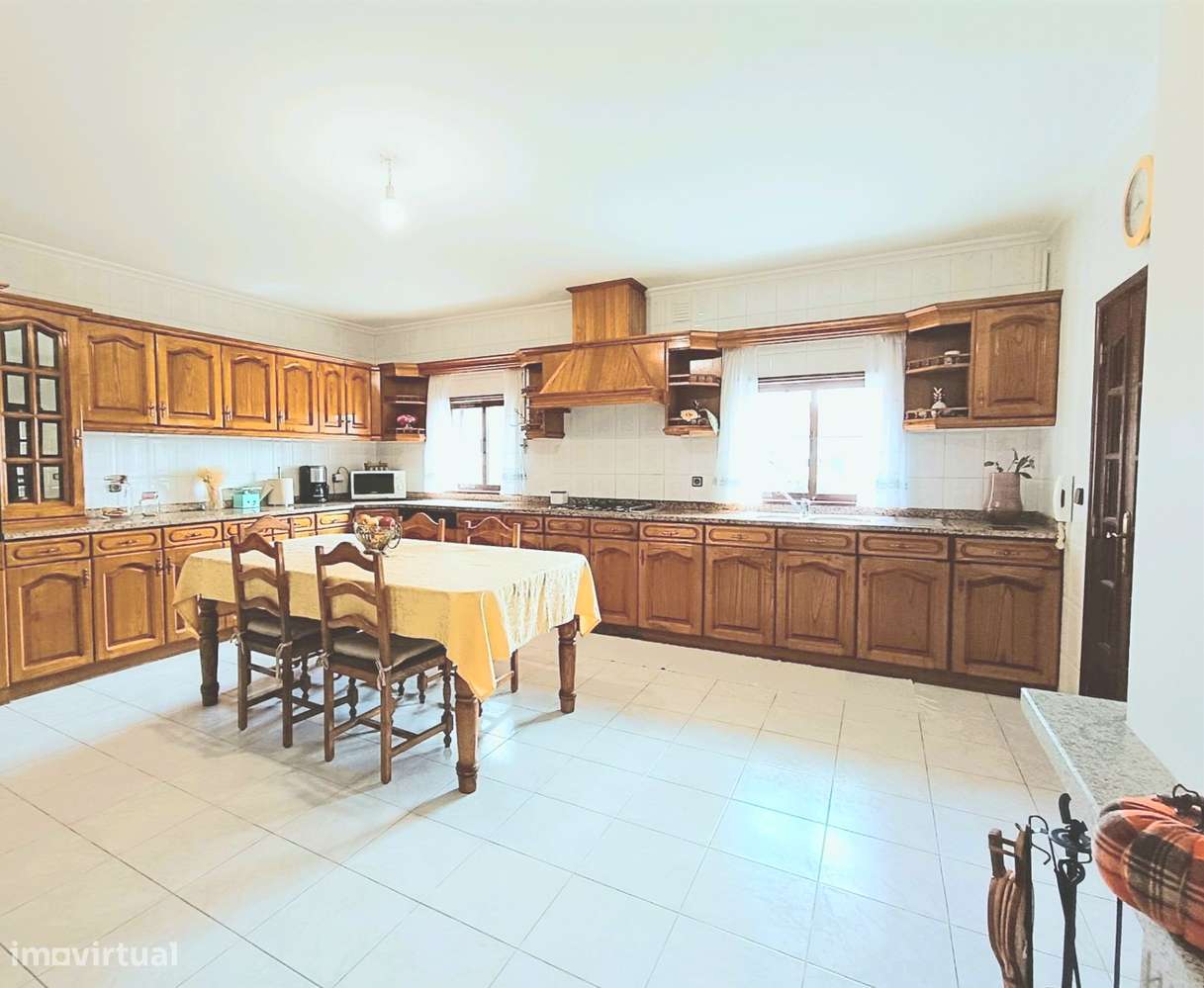 Moradia T5 - Espaço, Conforto e Qualidade em Valpaços - Grande imagem: 5/35