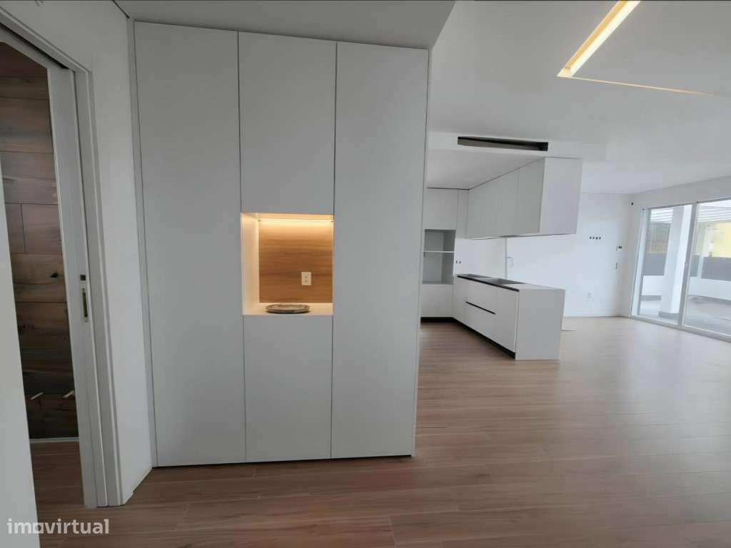 Moradia T2 +1, Contemporânea com Piscina Rua de Conímbriga, Zambuja...-8