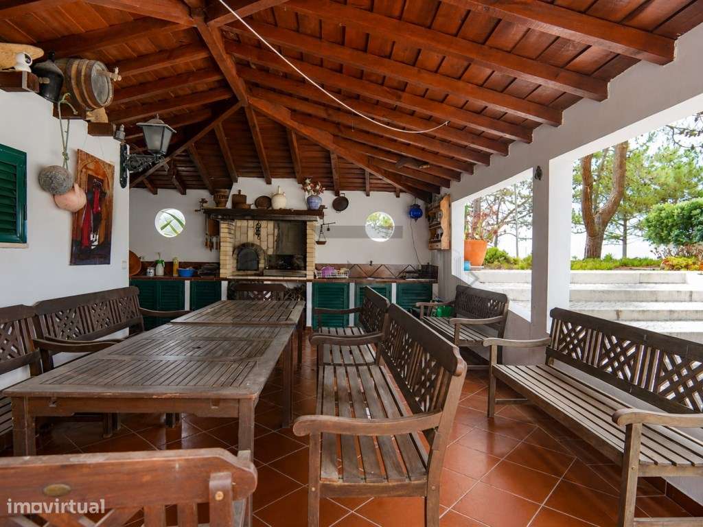 Moradia de Sonho T4+1 para Venda com Total Vista Mar, junto à Praia...-8