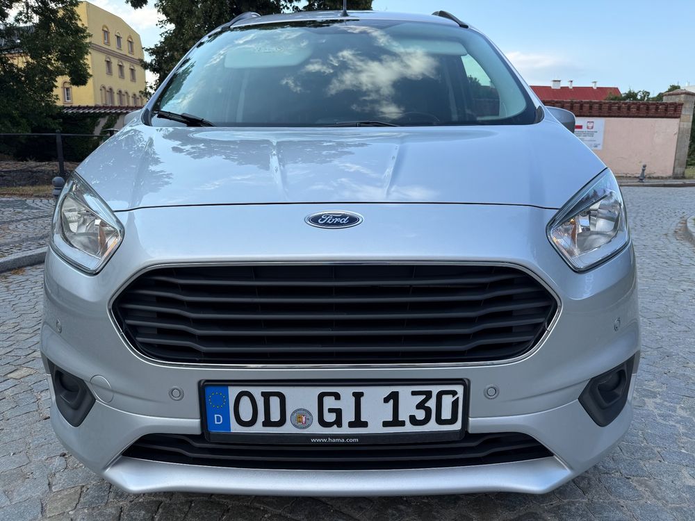 Ford Tourneo Courier 1.5 TDCi S&S Titanium 2020
