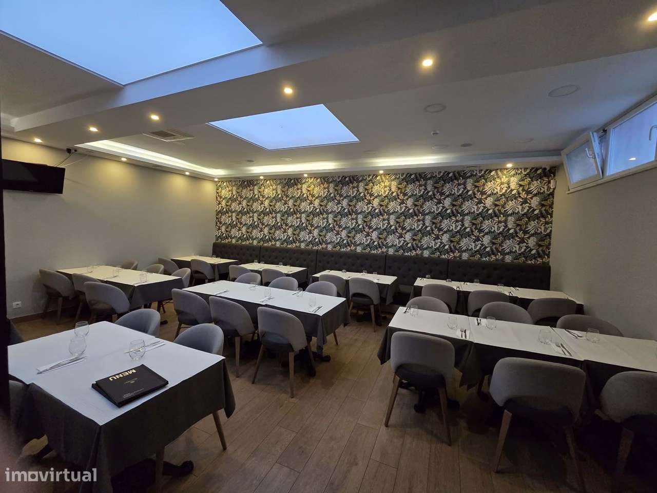 Trespasse – Restaurante com um magnifico faturamento, junto à Av. Colu-11