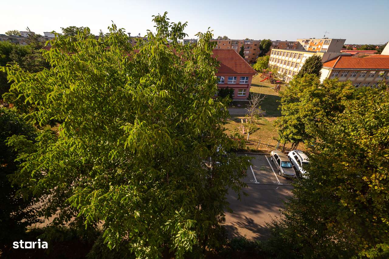 Apartament 3 camere, vedere frumoasă , totul la îndemână!-0