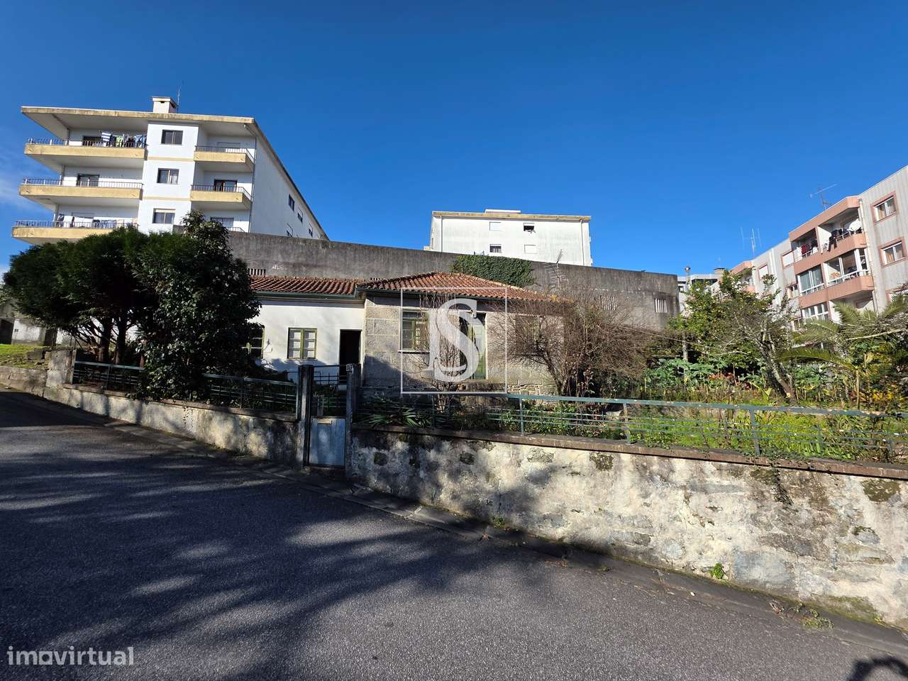 Moradia Independente T3 com Terreno - Grande imagem: 2/24