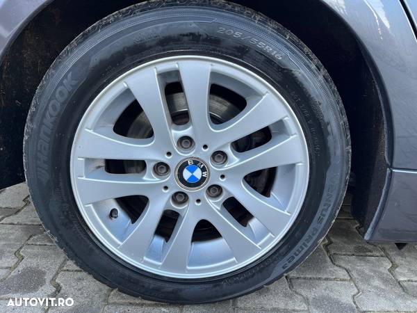 BMW Seria 3 318d Touring - 12