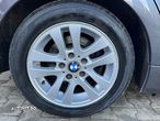 BMW Seria 3 318d Touring - 12