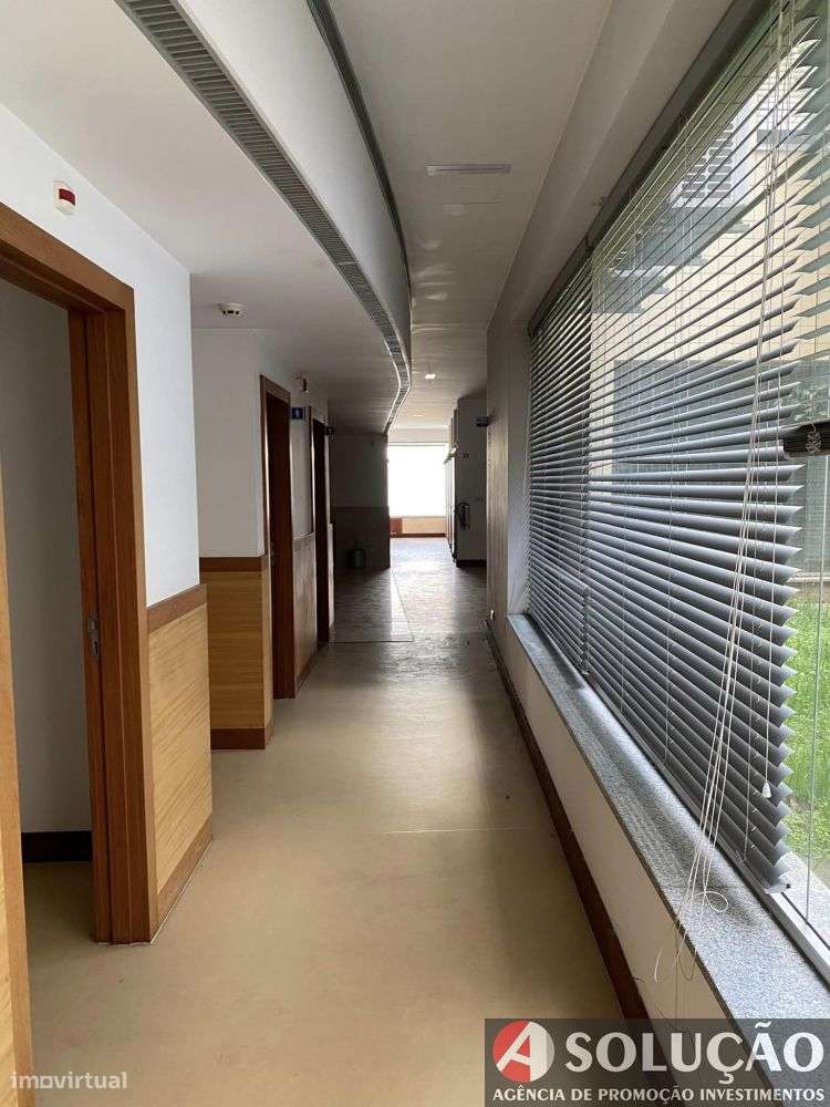 Lojas comercias frente de rua - Famalicão - Grande imagem: 3/5