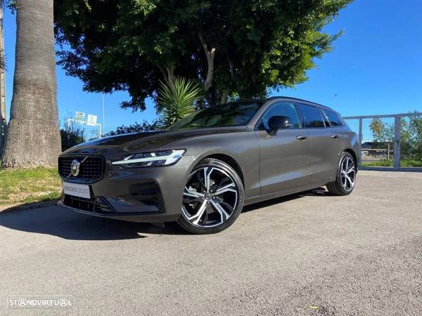 Volvo V60 2.0 B4 Plus Dark Auto - 26