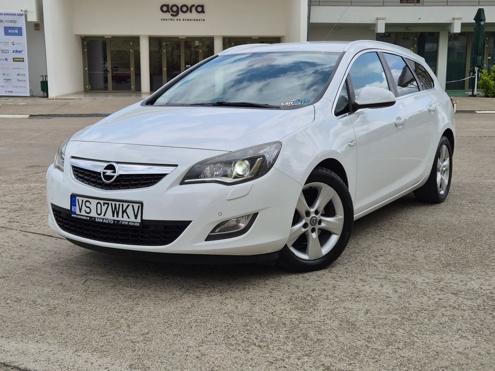 Opel Astra J [2009 - 2018] 1.7 CDTI DPF Design Edition 2011