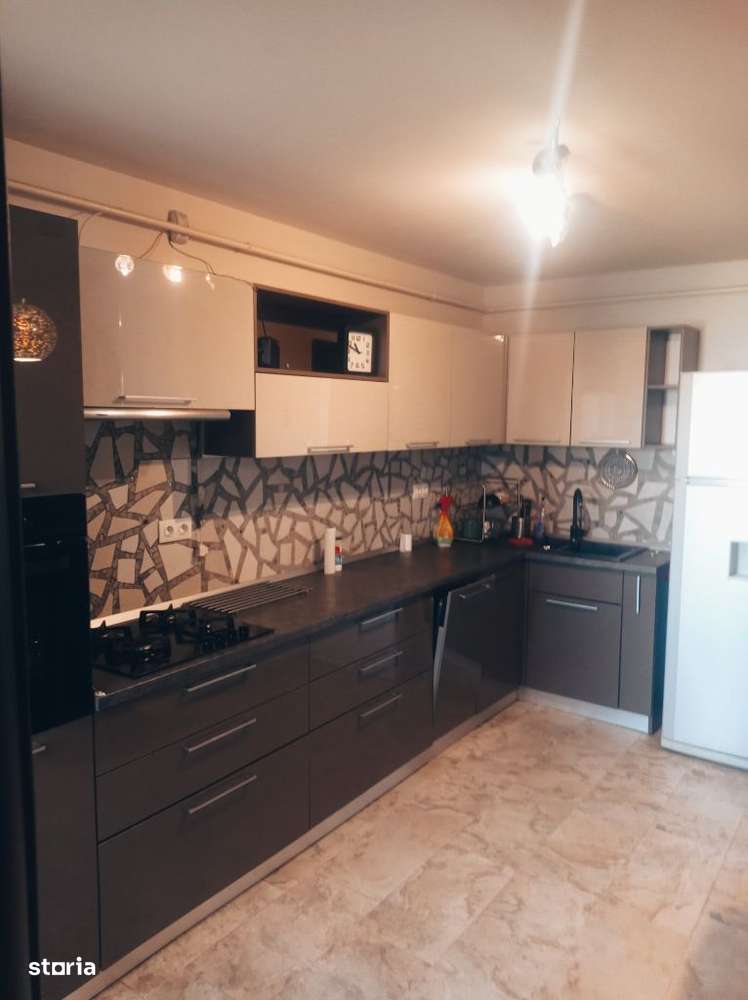 3 camere UltraCentral , mobilat / utilat / parcare , finisaje moderne - Imagine principală: 5/20