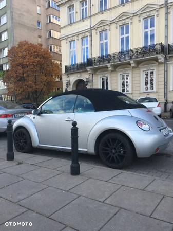 Volkswagen New Beetle 2.0 - 8