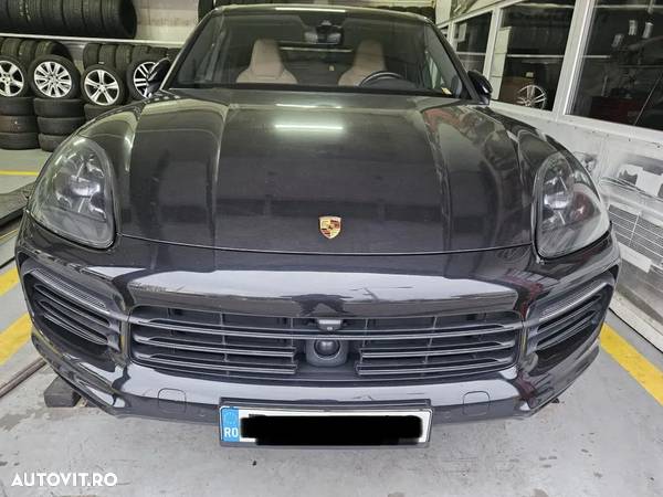 Porsche Cayenne - 6