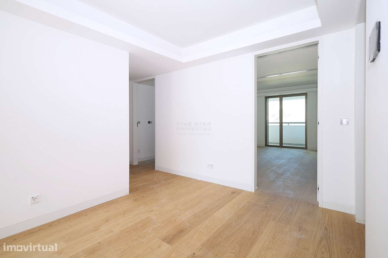 T4 - EMPREENDIMENTO NOVO - A ESTREAR - CAMPO GRANDE - ALVALADE - Grande imagem: 4/58