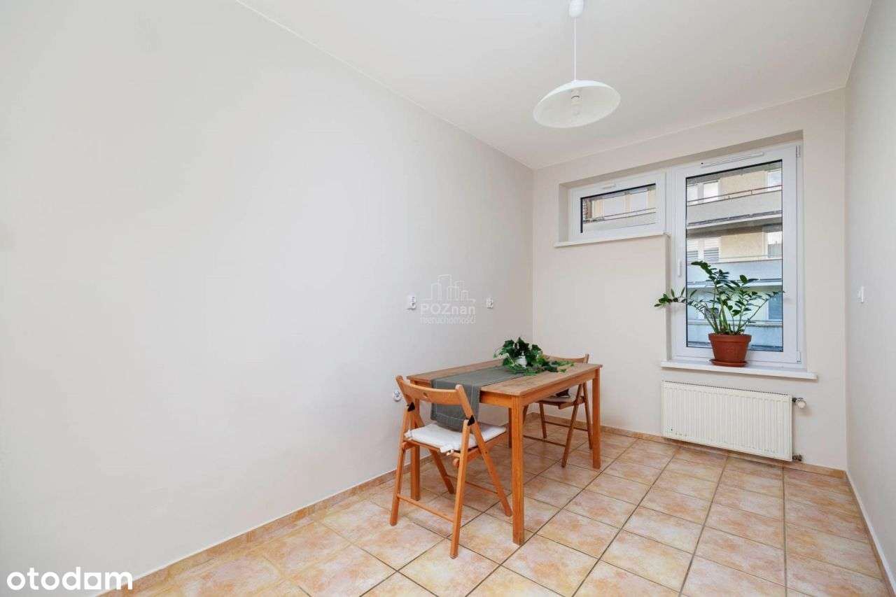 3 Pokoje, balkon, budynek z 2000 r-9