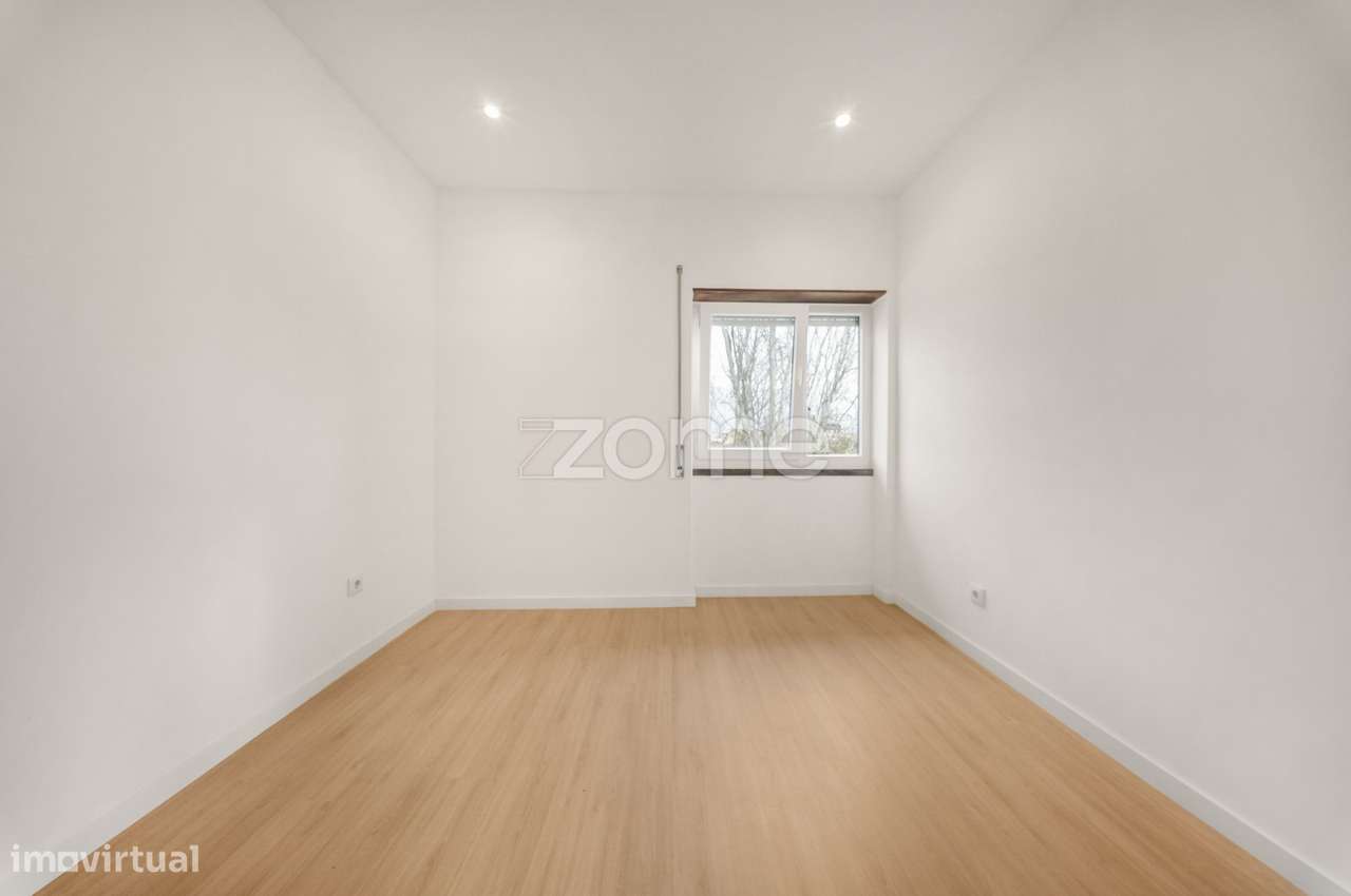 T3 Renovado a 5 Minutos da Praia, São João do Estoril-16