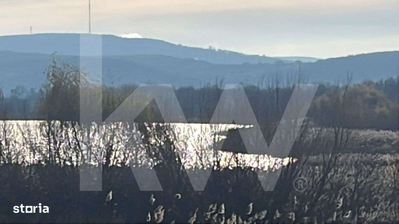 Teren intravilan – Valea Lunga, 3.600 mp • Vedere panoramica spre-7