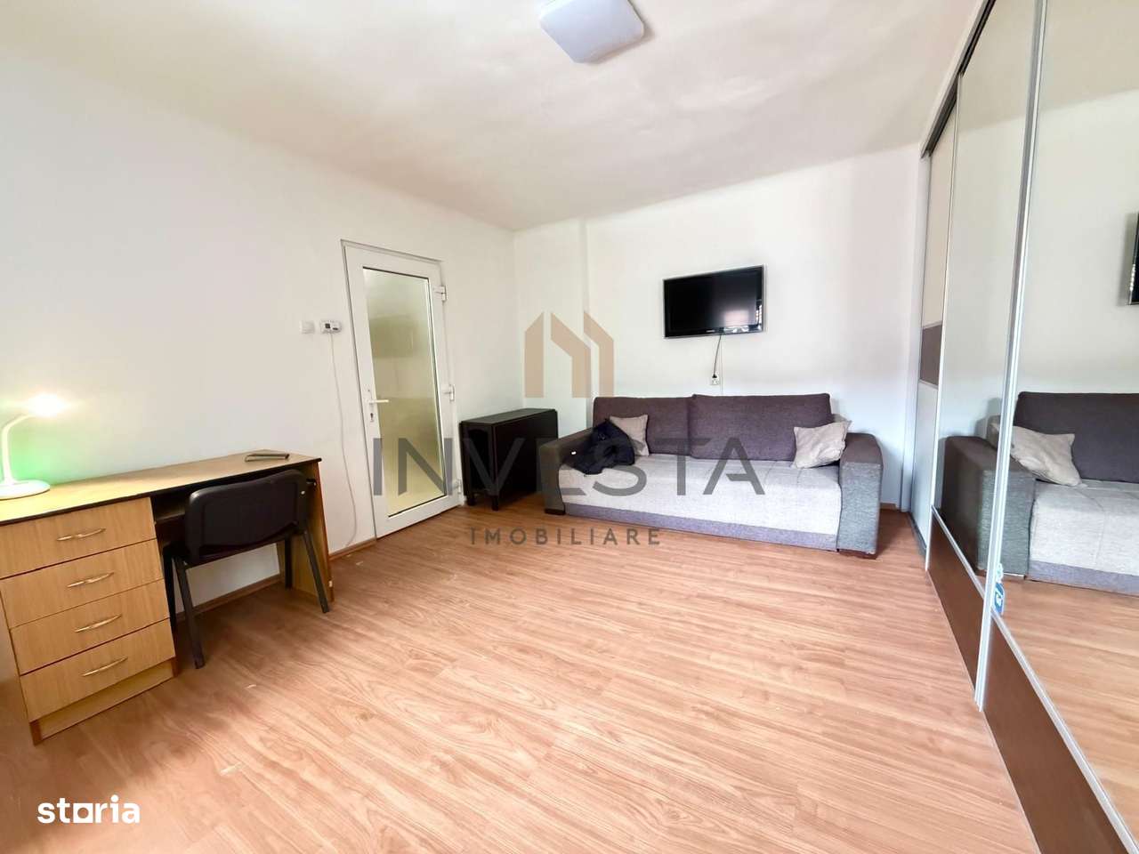 De vanzare apartament cu 1 camera pe strada Bucuresti ! - Imagine principală: 1/8