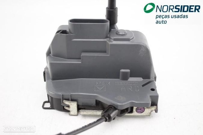 Fecho da porta tras direita Renault Grand Scenic II Fase II|06-09 - 2