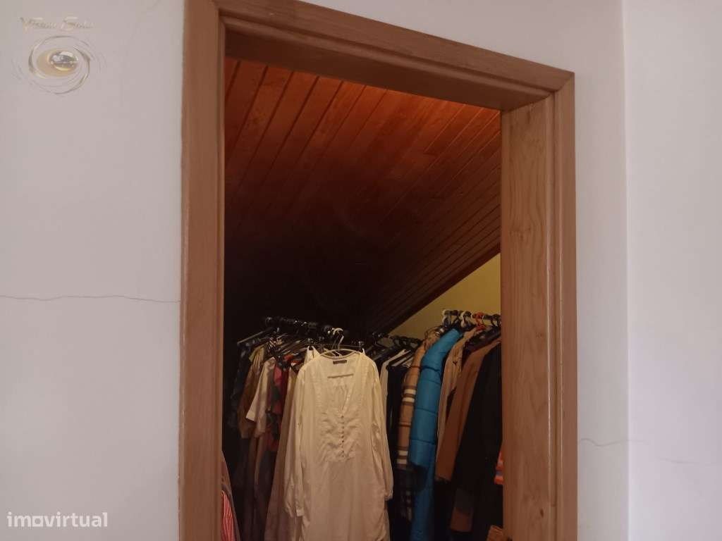 Moradia T3+1 com recheio.-9