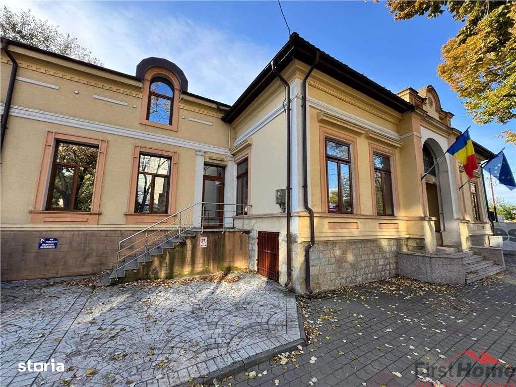 Cladire cu un aspect aparte de inchiriat in Centrul Focsaniului - Imagine principală: 2/20