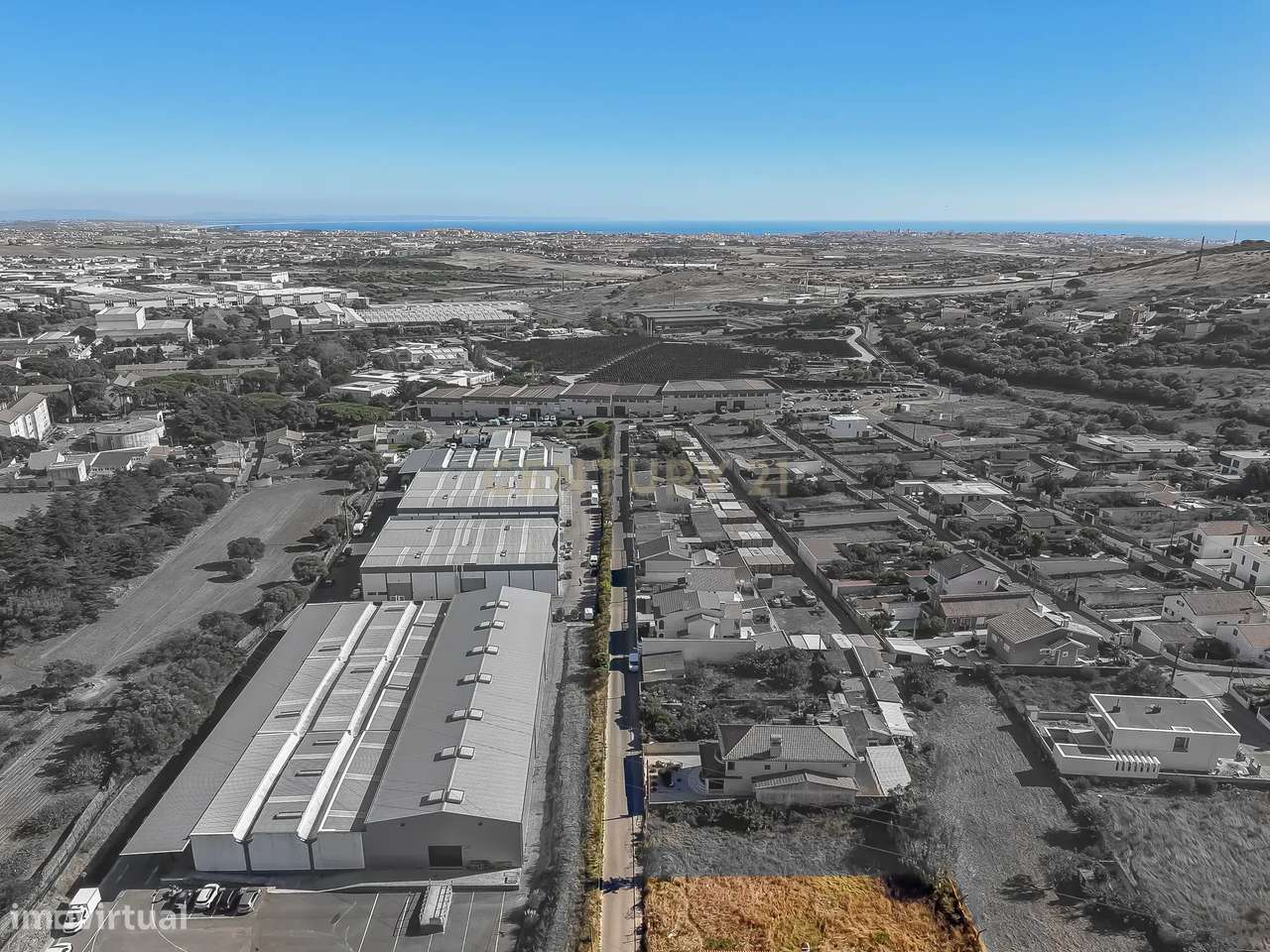 Terreno 500 m² com Projeto Aprovado para Moradia T4 com Piscina | Alba-3