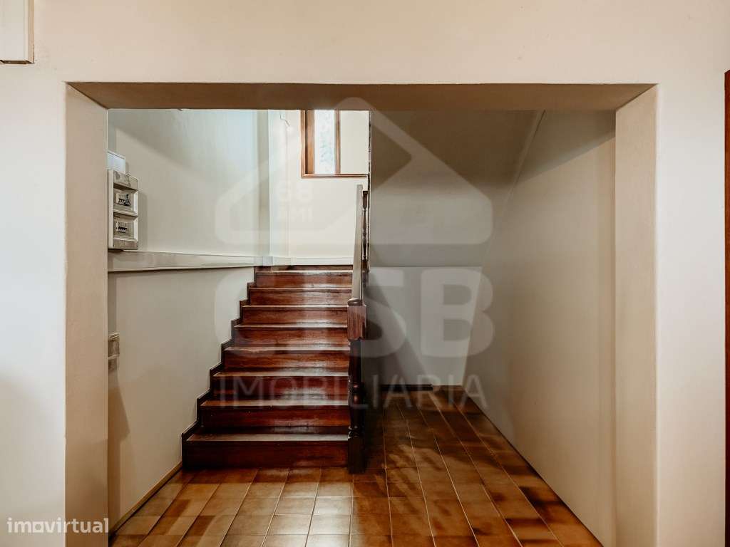 Moradia Isolada T5+3 em Salvaterra de Magos-24