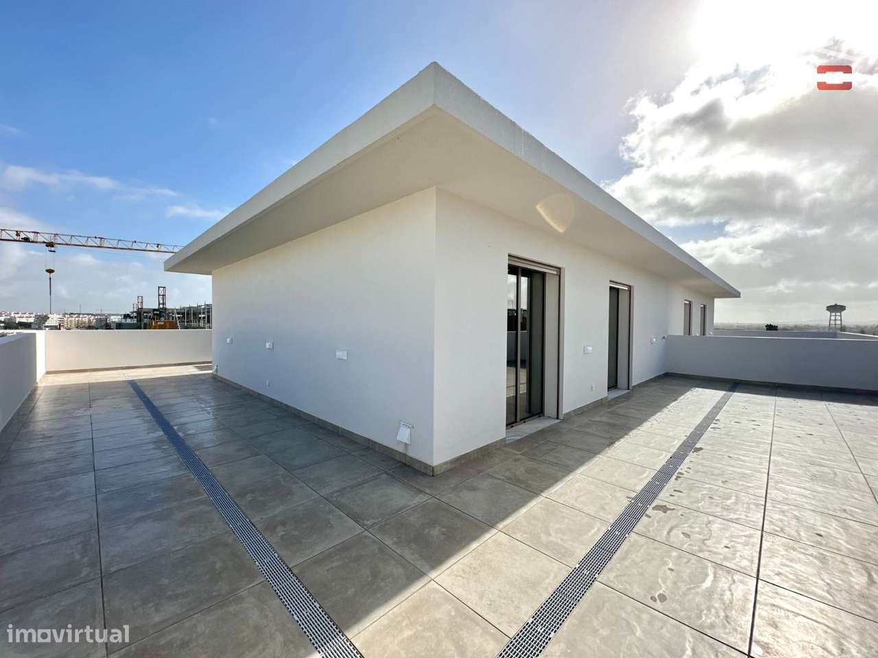 Incrivel Duplex com 292m2 - Grande imagem: 3/36