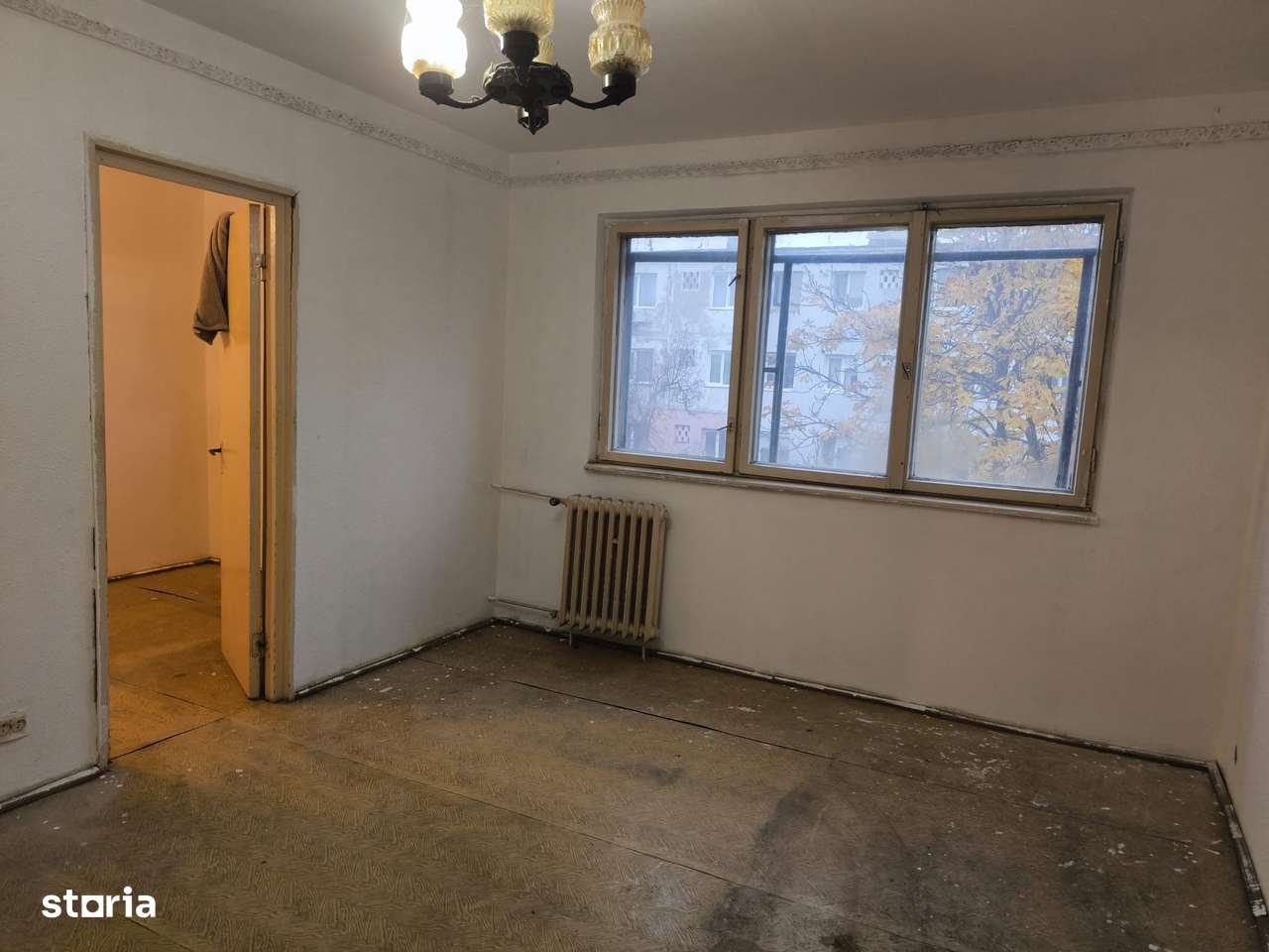 Malu Rosu,apartament 3 camere cf 2,3/4 de vanzare - Imagine principală: 2/8