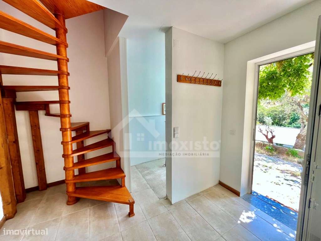 Moradia T1 pronta a habitar em Castanheira de Pera-3
