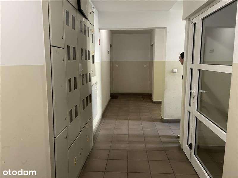 Kromera ok/2002r/2 pokoje/taras 25m2/m.postojowe-7