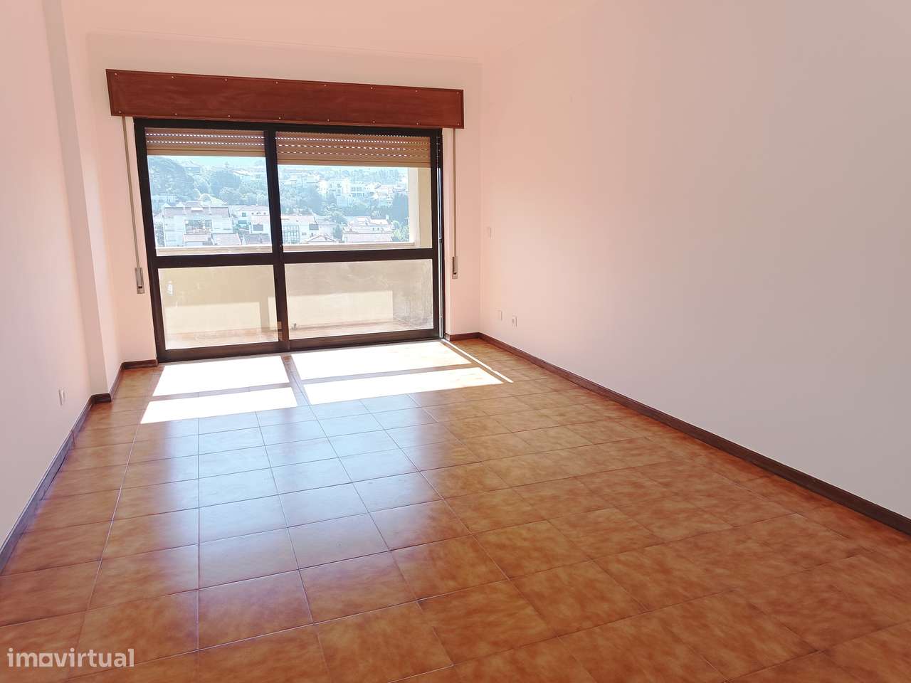 Apartamento T2 em Coimbra (Av. Dr. Elísio de Moura) - Grande imagem: 5/12