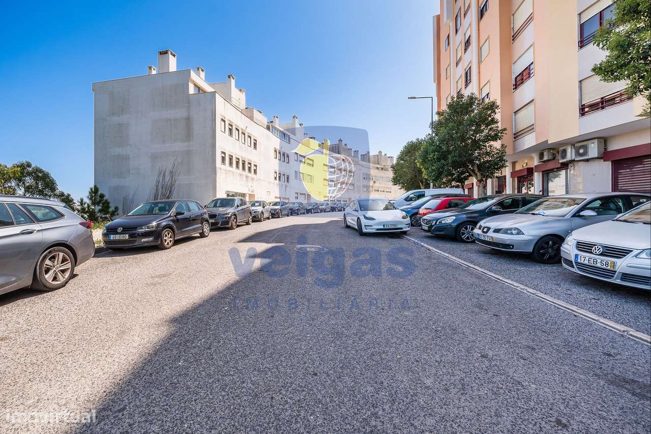 Apartamento T2 como novo, equipado e mobilado em Fitares-5