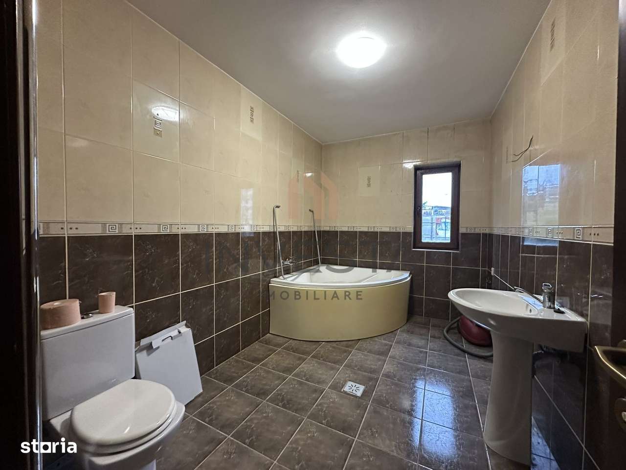 Apartament 3 camere! View pe tot Clujul! 2500e/mp!-5