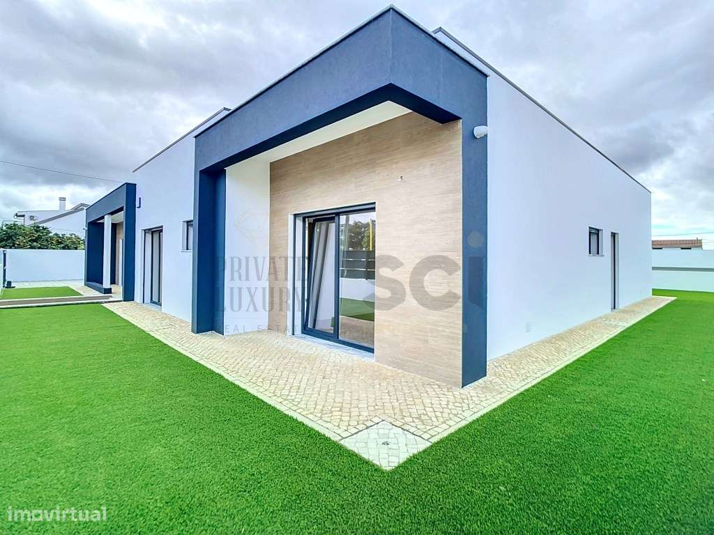 Moradia T4 Azeitão Térrea com Piscina e Garagem Privada - Grande imagem: 4/55