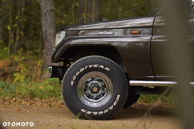 Toyota Land Cruiser LJ73 Special - 17