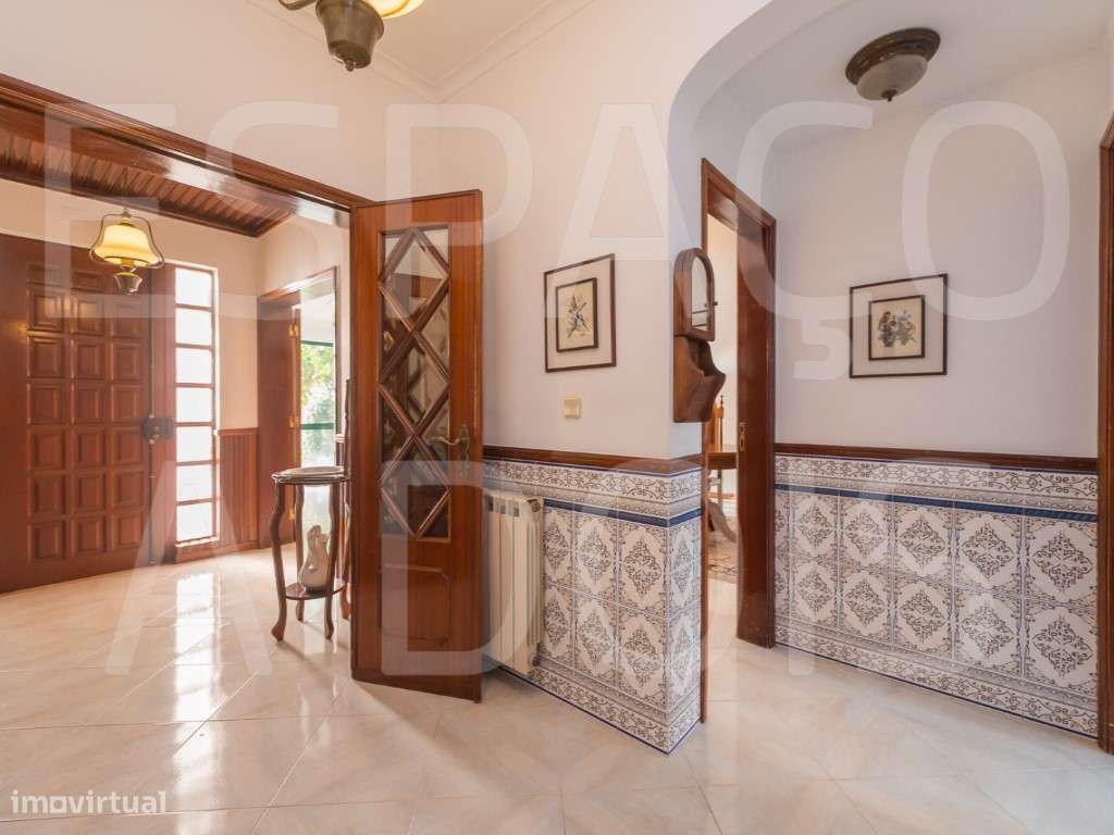 OPORTUNIDADE ÚNICA! Ótima qualidade de construção. Muito soalheira ...-41