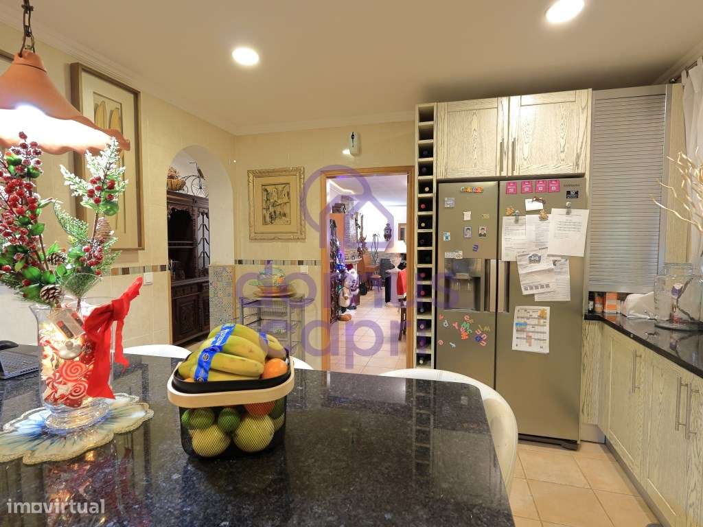 Moradia T4 com Piscina e Garagem em Peral - São Brás de Alportel-17