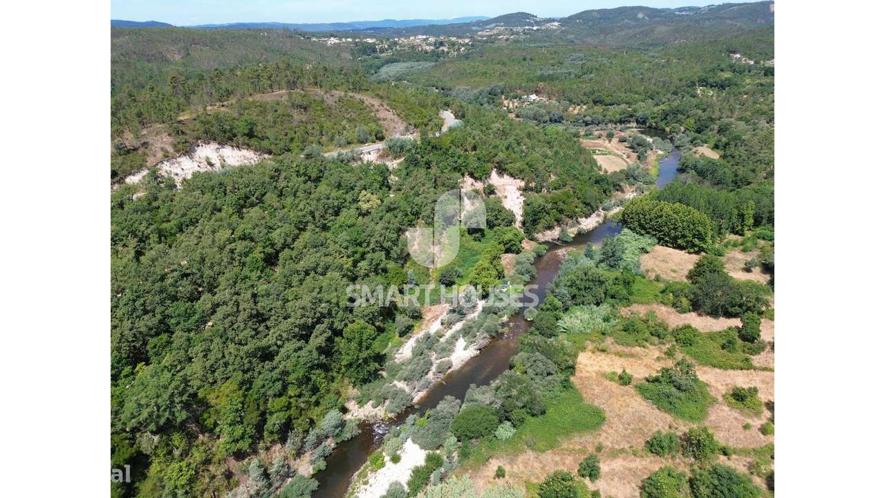 Quinta junto a Rio Alva c/ moradia T3-33