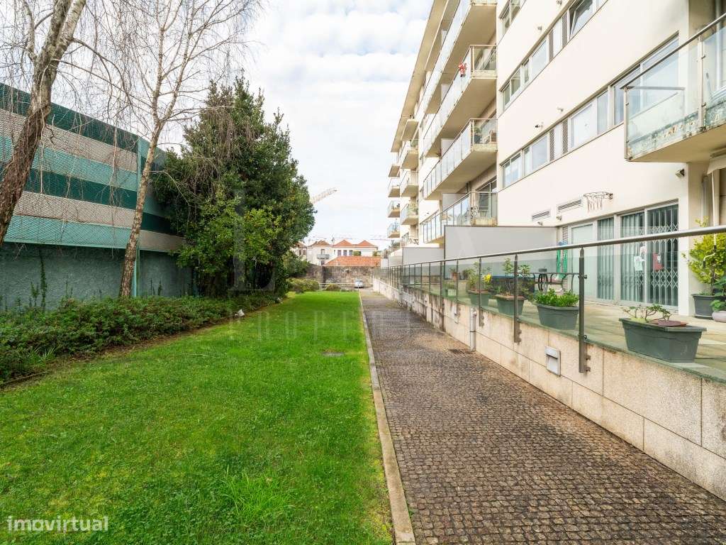 T2 PREMIUM À ROTUNDA DA BOAVISTA-26