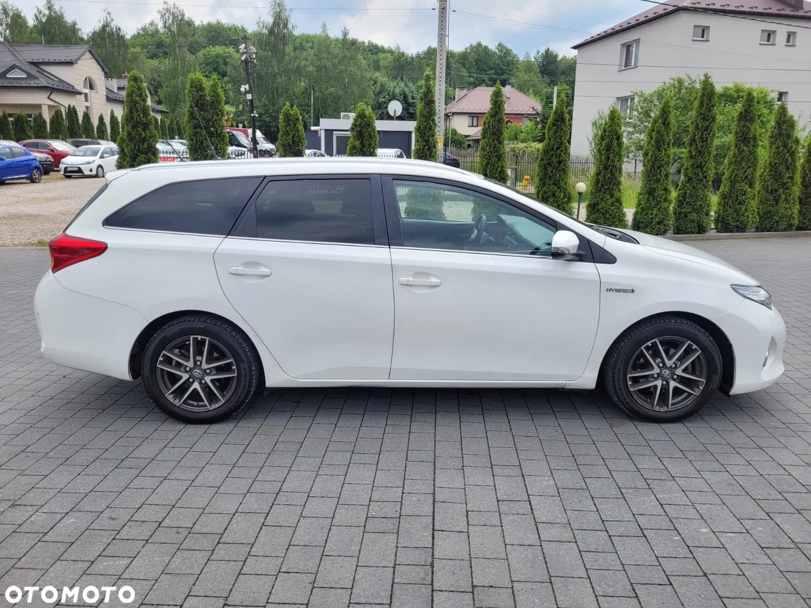 Toyota Auris - 2