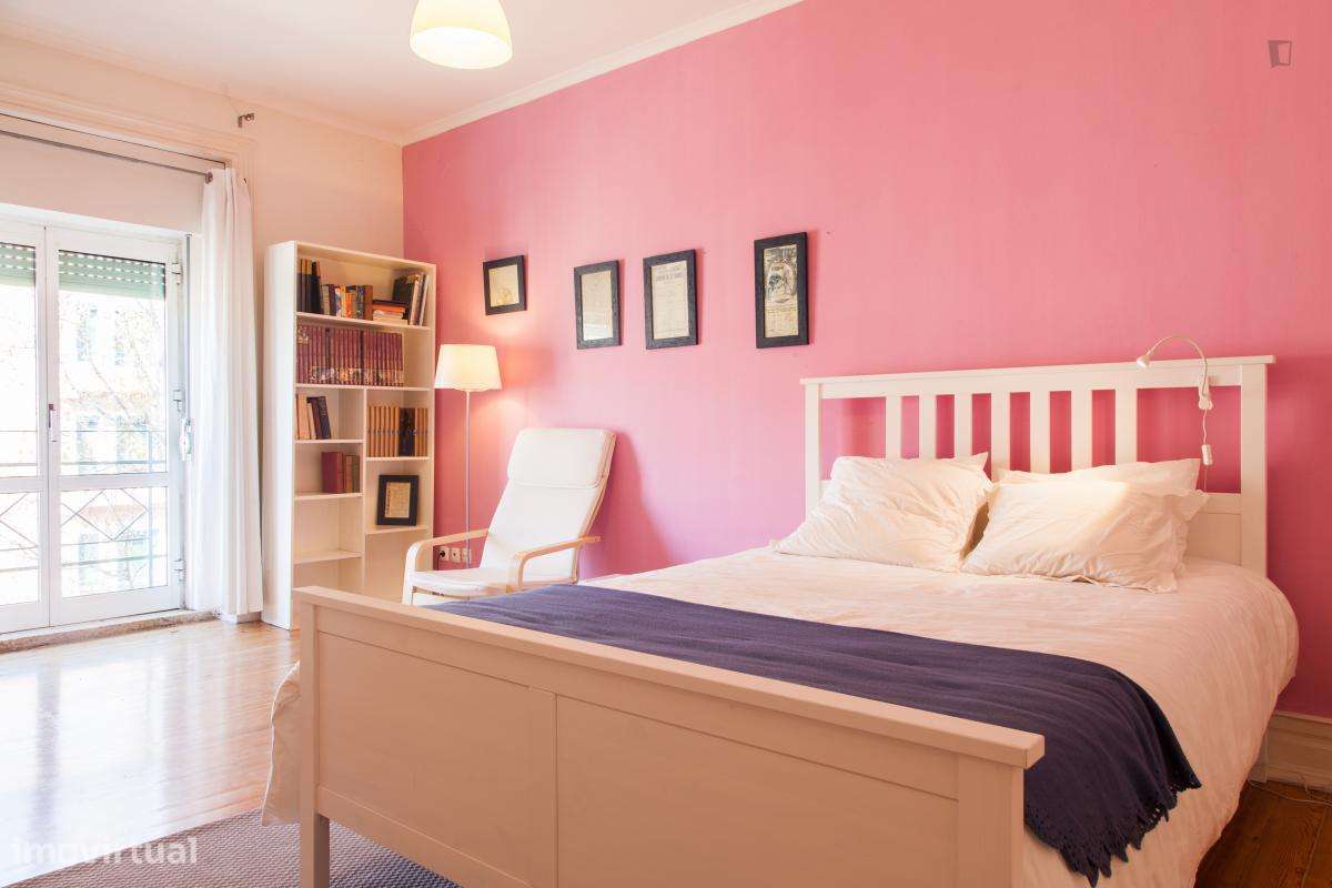 Quarto - localizado em Alameda Lisbon - Grande imagem: 5/7