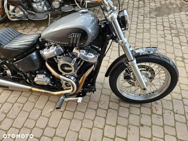 Harley-Davidson Softail Standard - 31