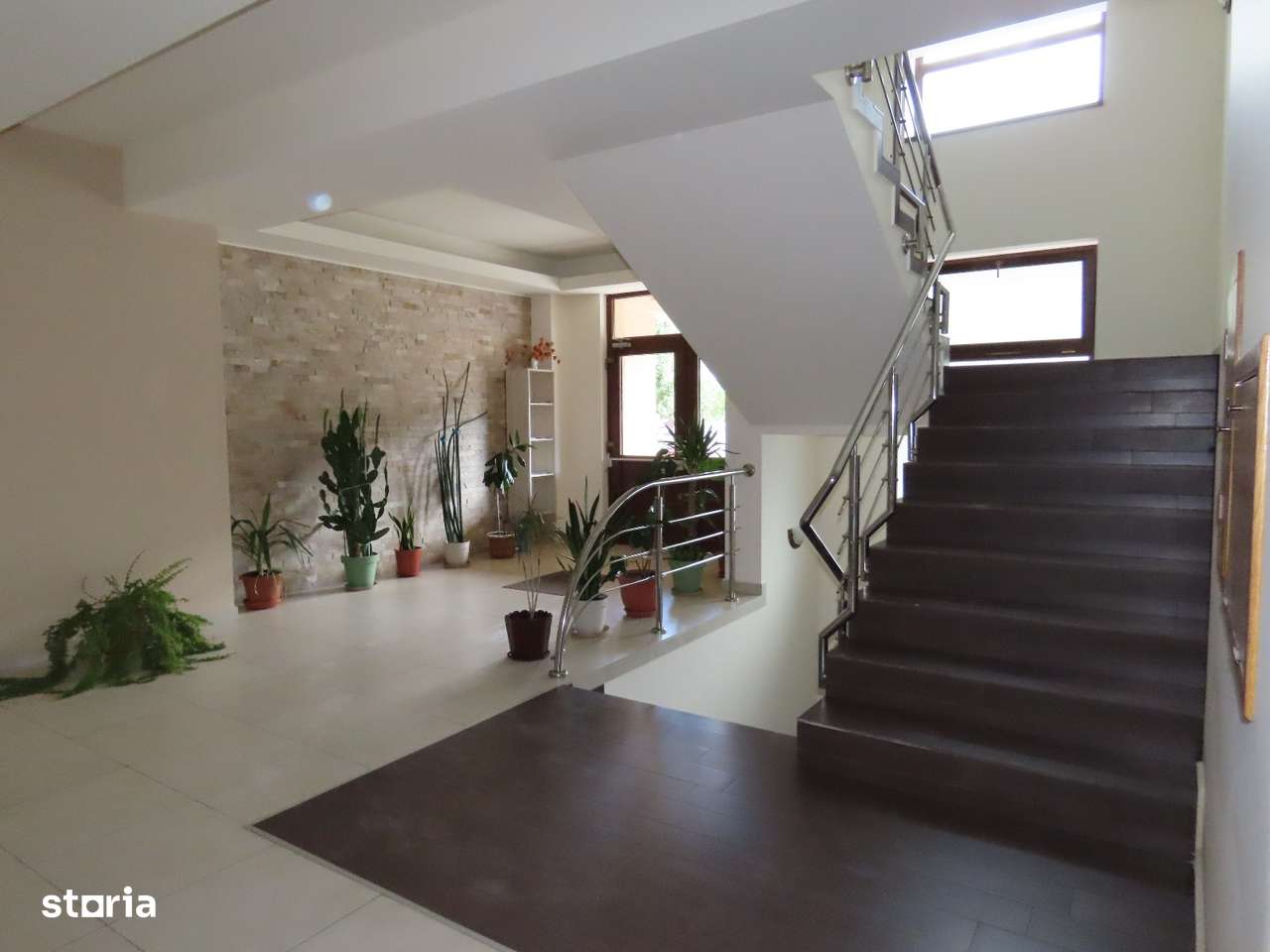 Apartament cu terasă și vedere panoramică, 120 mp - Imagine principală: 5/20