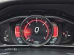 Volvo V40 Cross Country D2 Momentum - 17