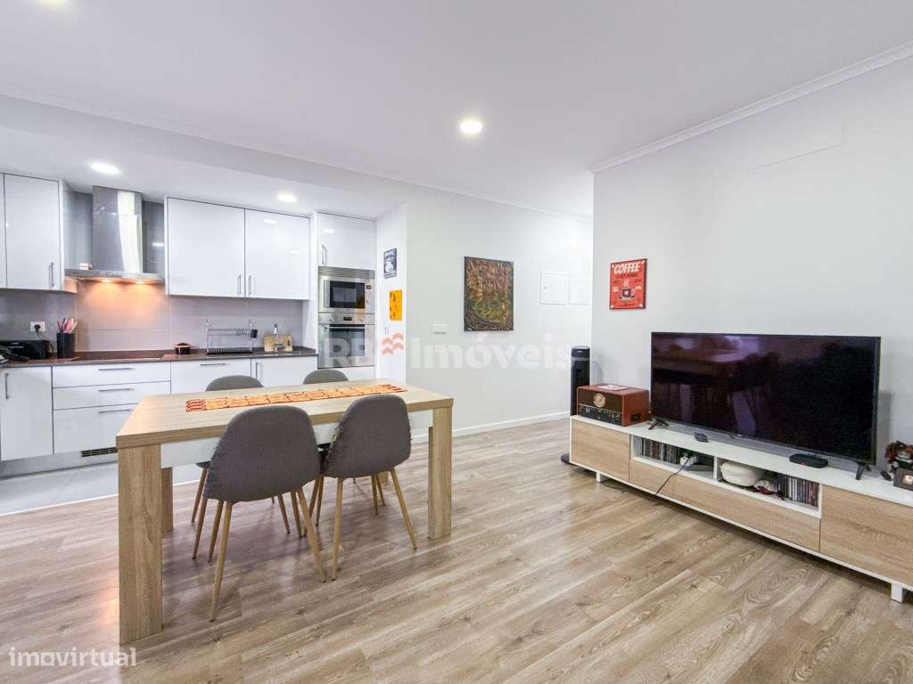 Apartamento T3 Remodelado c/ Varandas - Junto à Estação de Comboios...-10