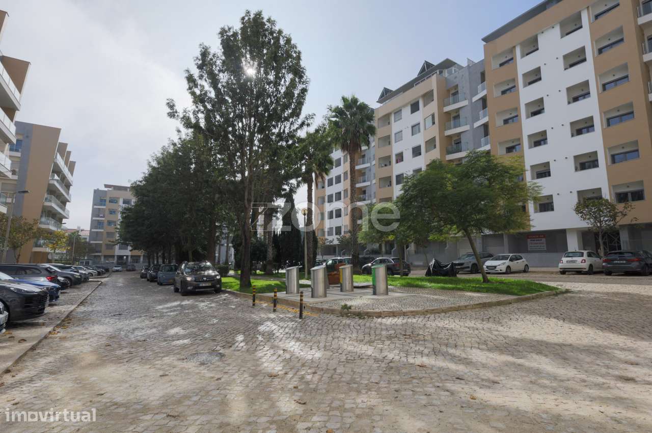 Apartamento T3 com garagem-27