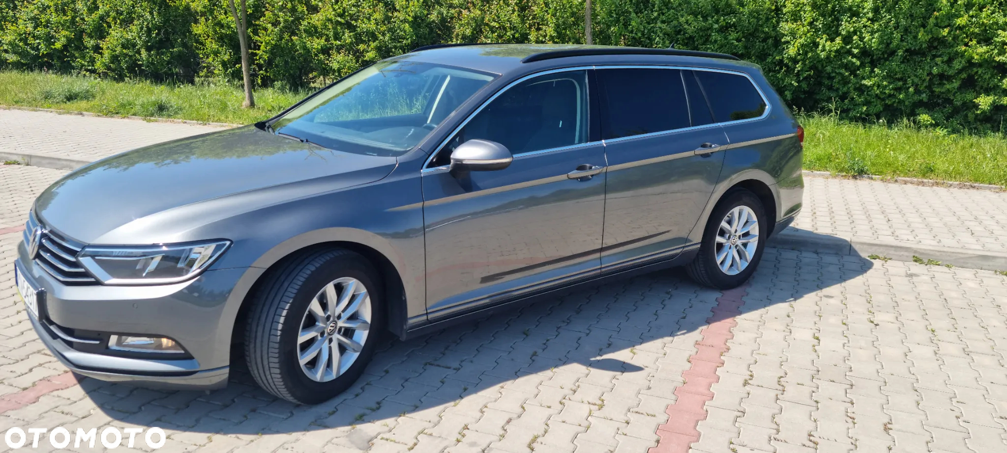 Volkswagen Passat Variant 1.6 TDI (BlueMotion Technology) DSG Comfortline - 21