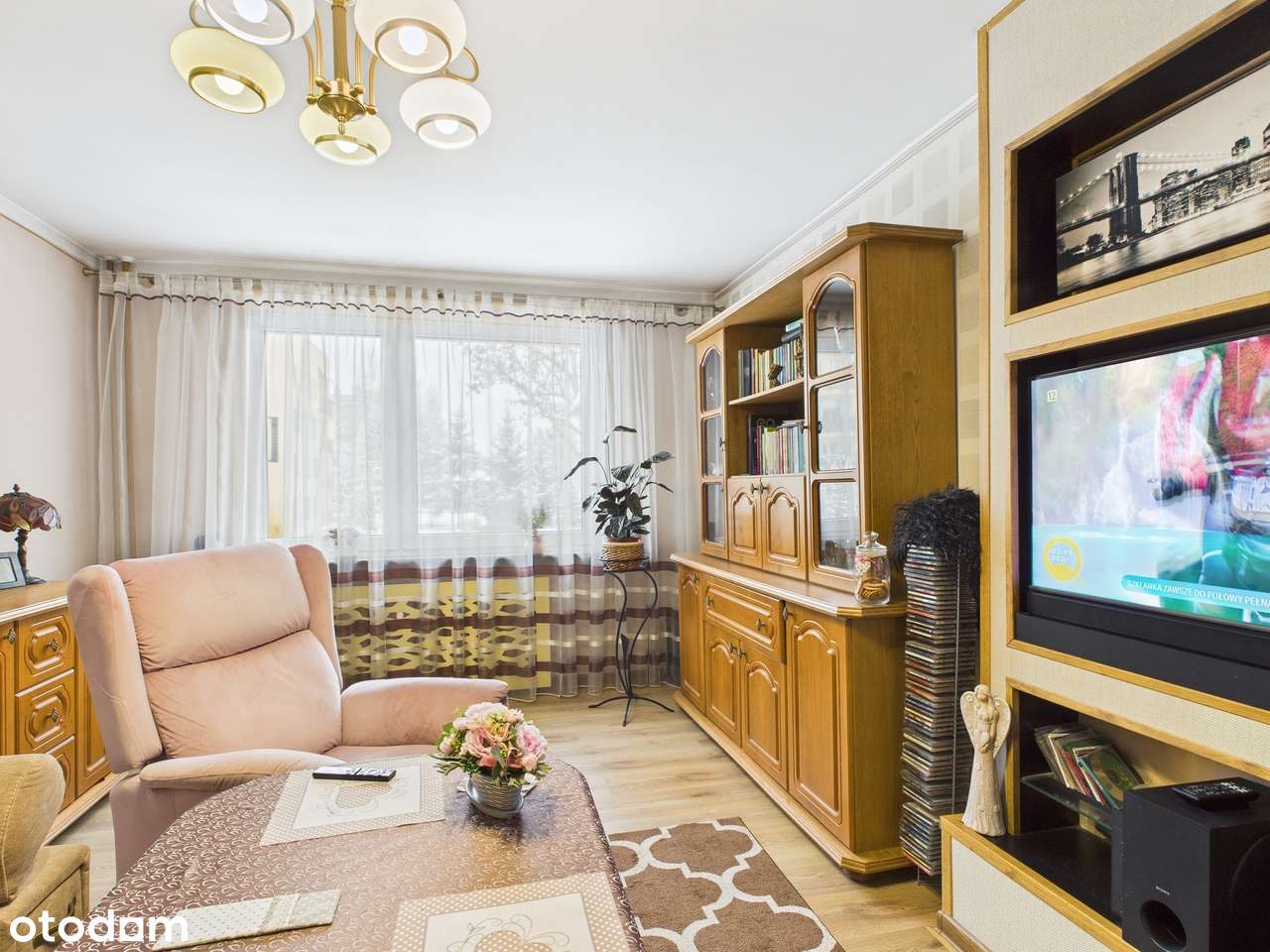 Reden/Wysoki parter/ 2 pokoje/ duża kuchnia/-2